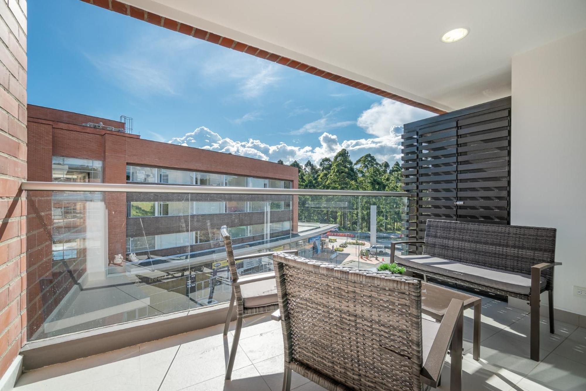 Portanova Suites By Adventu Rionegro Luaran gambar